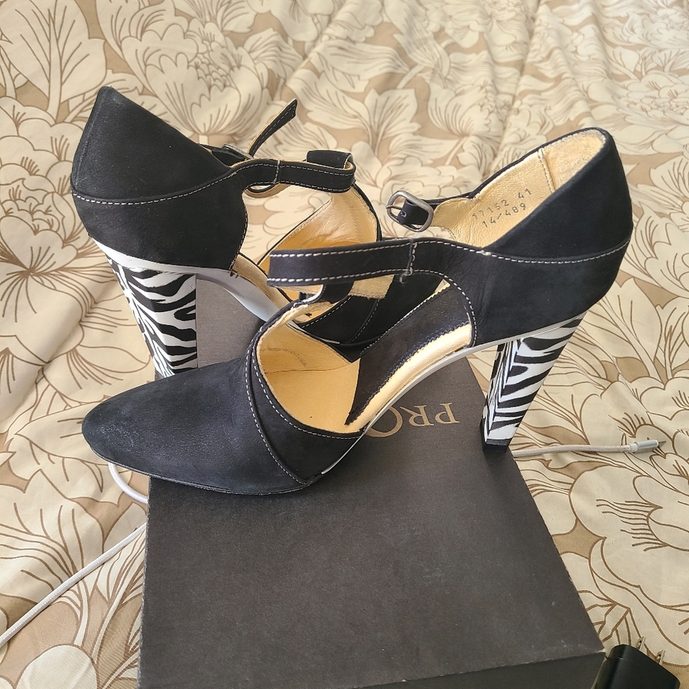 Ladies High Heels - Picture 8 of 11